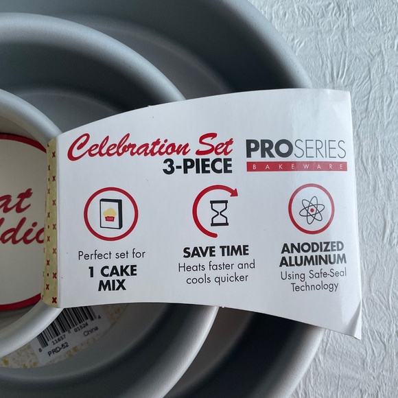 Fat Daddio’s Celebration Cake Pans Set of 3 Pans Pro Series - Picture 5 of 8